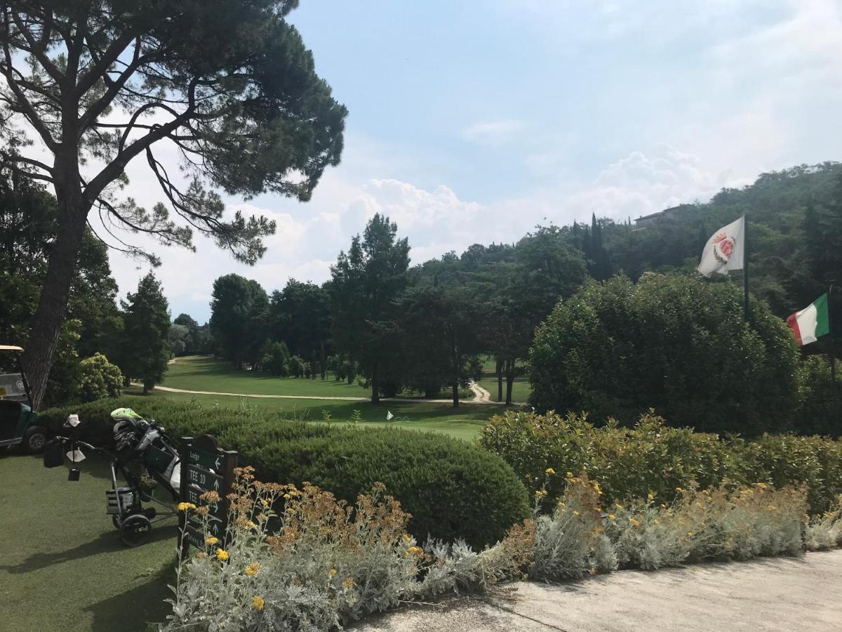 Panorama Lake View, Pool & Garden, 2 Bathrooms, Kingsize & Single-Beds, Fast Internet Toscolano Maderno Exterior foto