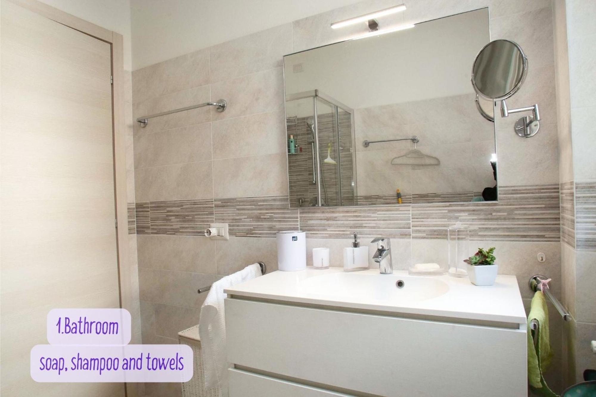 Panorama Lake View, Pool & Garden, 2 Bathrooms, Kingsize & Single-Beds, Fast Internet Toscolano Maderno Exterior foto